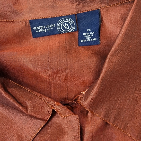 100% Silk Shirt - Picture 7 of 9